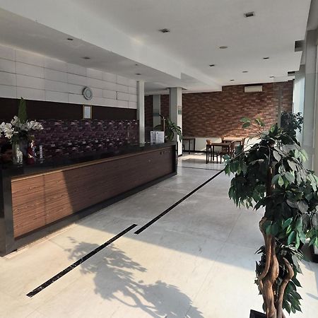 N2 Hotel Gunung Sahari Giacarta Esterno foto