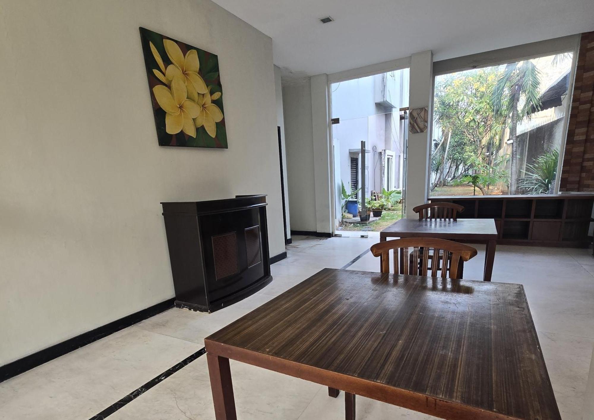 N2 Hotel Gunung Sahari Giacarta Esterno foto